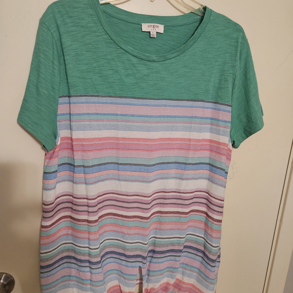 Umgee Green & Multi-Stripe Women’s Short Sleeve Top